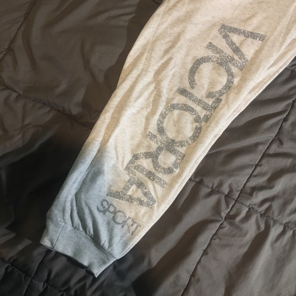 Victoria’s Secret SPORT Grey Fleece Jogger 🏃‍♀️